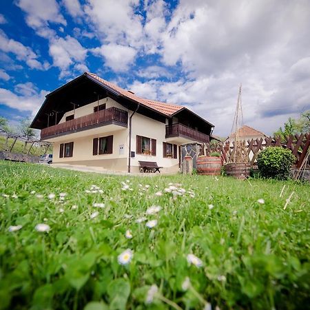 Farm Stay Zagar Mozirje Ngoại thất bức ảnh